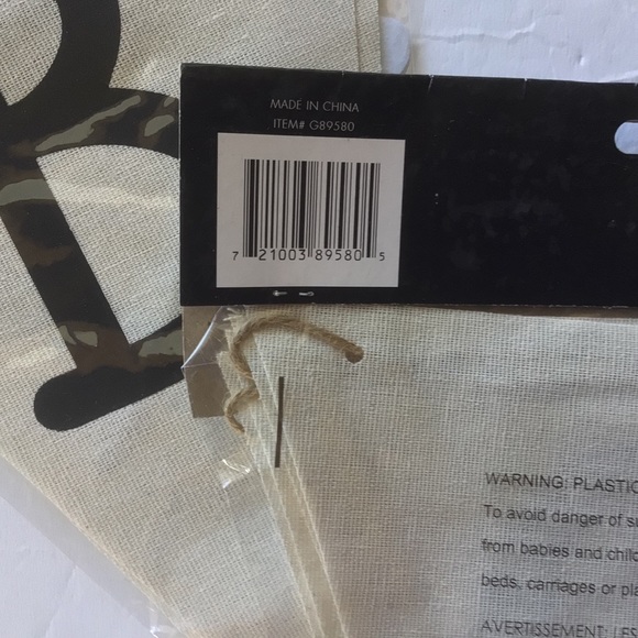 CLEARANCE MAKE OFFER !  
HALLOWEEN PARTY BANNERS BUNDLE OF THREE NWT - Picture 13 of 16